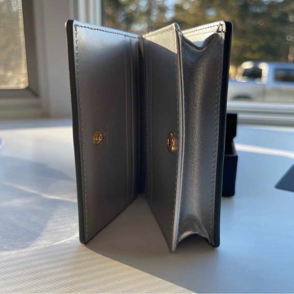 MCM Diamond Silver  Leather Wallet. Full Inclusion - Picture 6 of 11